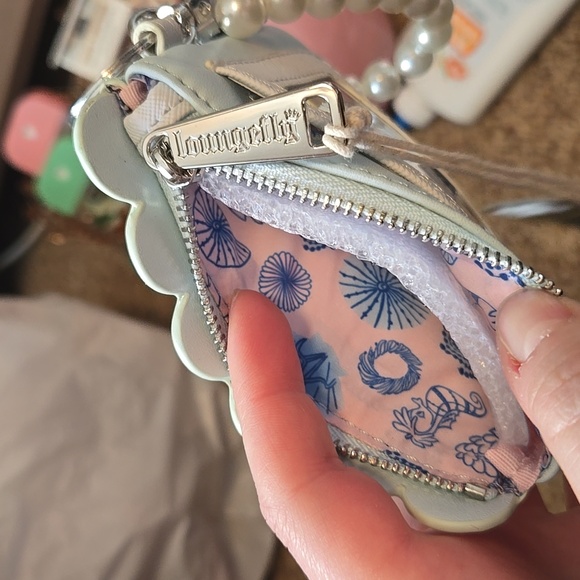 Disney Loungefly Princess Ariel Blue Card Holder - Picture 5 of 5